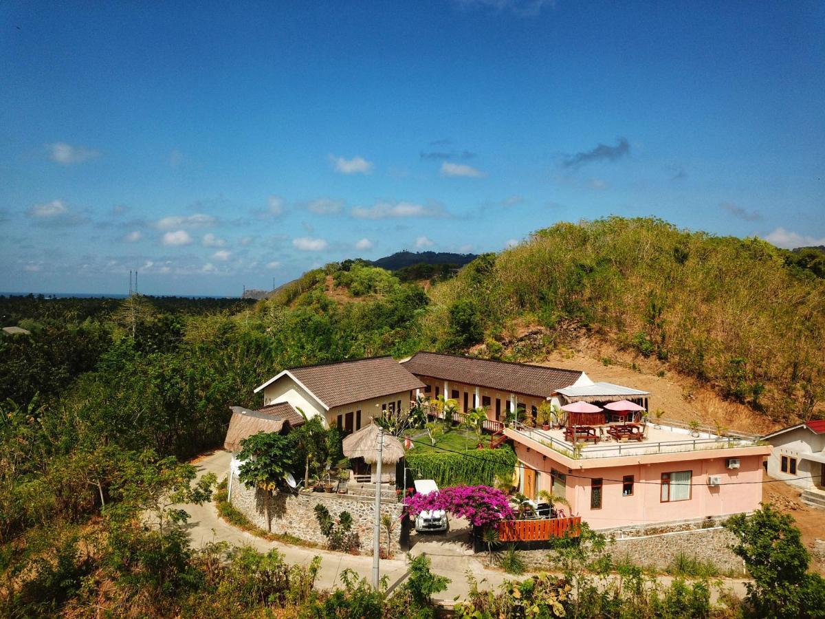 Surf Camp 79 Hotel Kuta  Ngoại thất bức ảnh