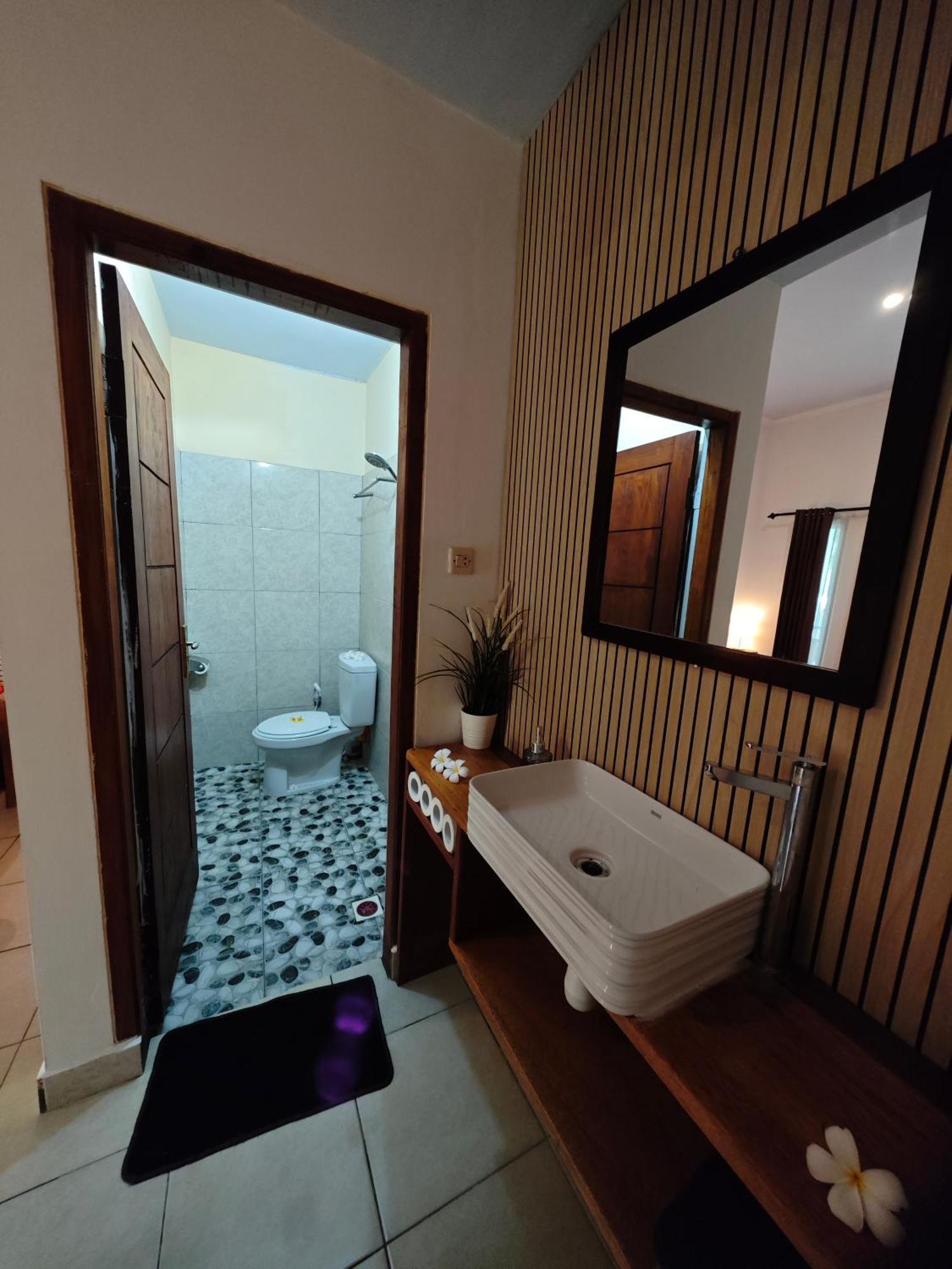 Surf Camp 79 Hotel Kuta  Phòng bức ảnh